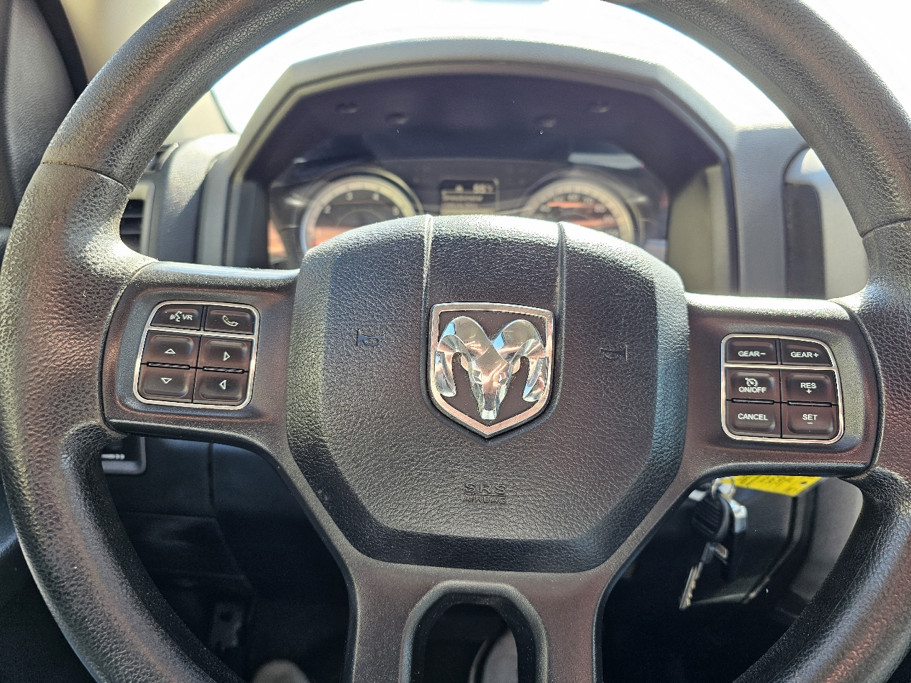 RAM 1500 Tradesman 4x4 Quad Cab 6'4" Box 2017