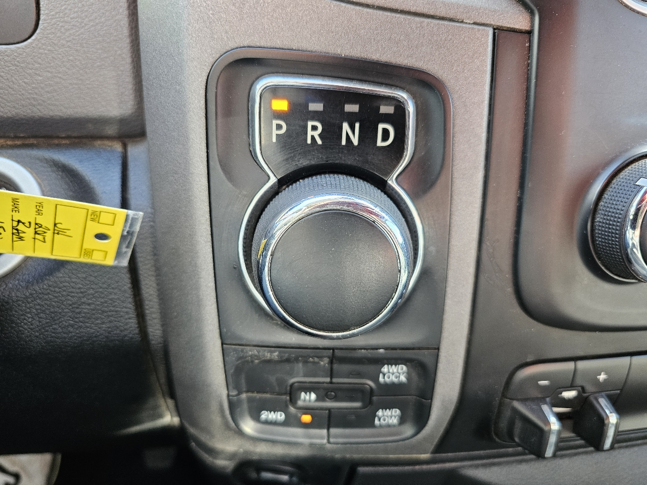 RAM 1500 Tradesman 4x4 Quad Cab 6'4" Box 2017