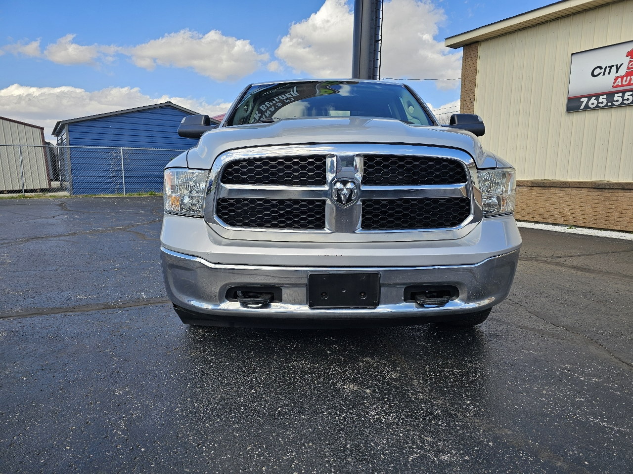RAM 1500 Tradesman 4x4 Quad Cab 6'4" Box 2017