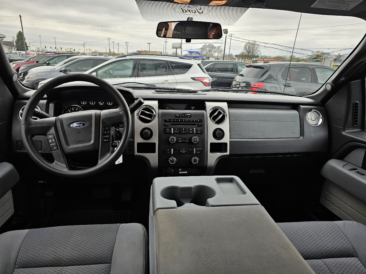 Ford F-150 4WD SuperCrew 145" XL 2014