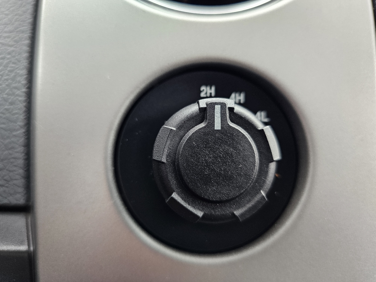 Ford F-150 4WD SuperCrew 145" XL 2014