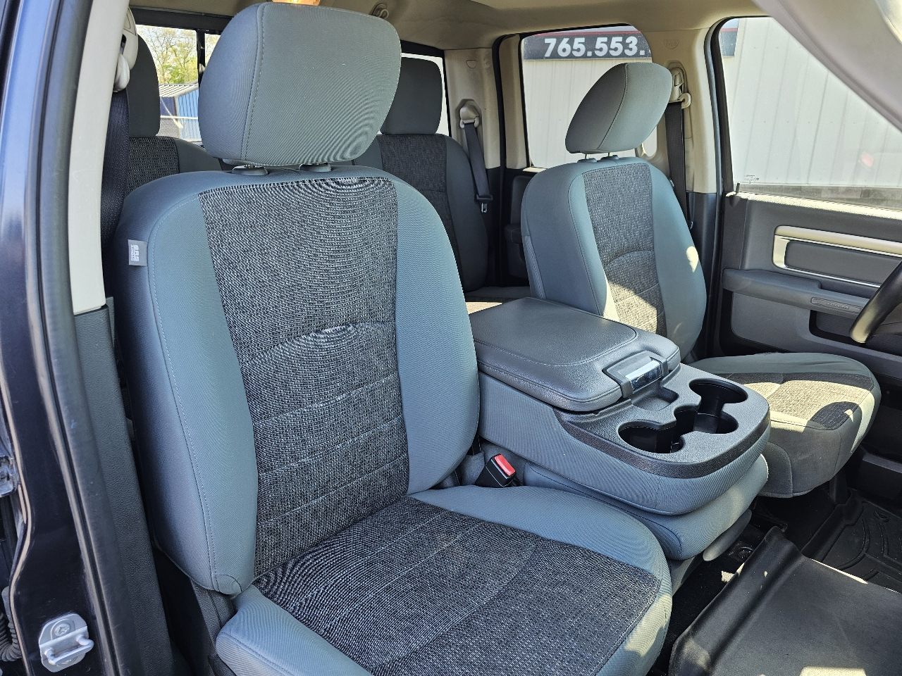 RAM 1500 Big Horn 4x4 Quad Cab 6'4" Box 2017