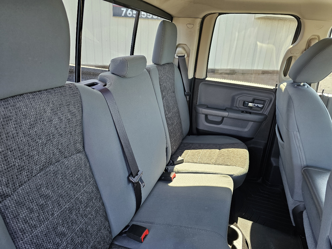 RAM 1500 Big Horn 4x4 Quad Cab 6'4" Box 2017