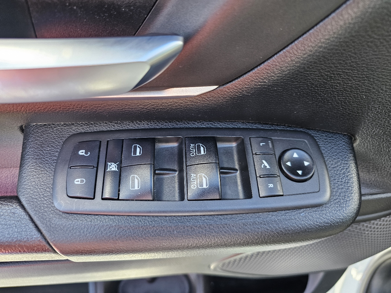 RAM 1500 Big Horn 4x4 Crew Cab 5'7" Box 2021