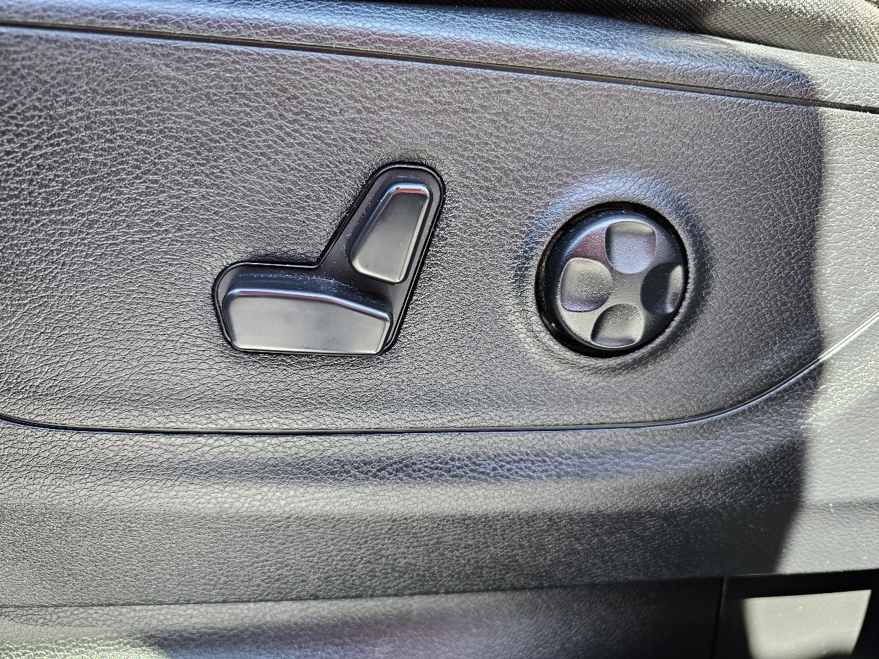 RAM 1500 Big Horn 4x4 Crew Cab 5'7" Box 2021