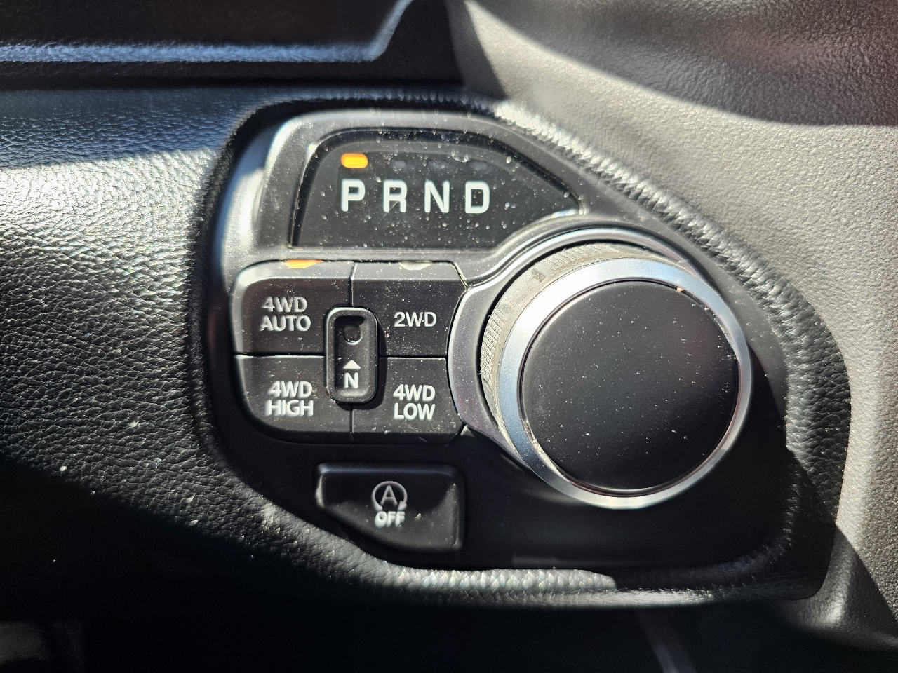 RAM 1500 Big Horn 4x4 Crew Cab 5'7" Box 2021