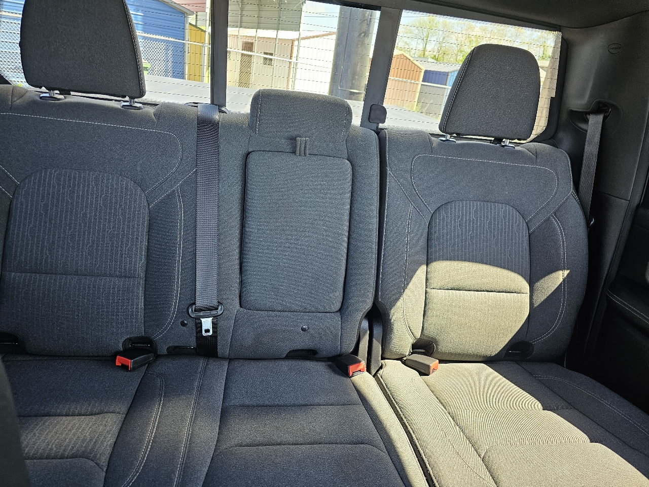 RAM 1500 Big Horn 4x4 Crew Cab 5'7" Box 2021