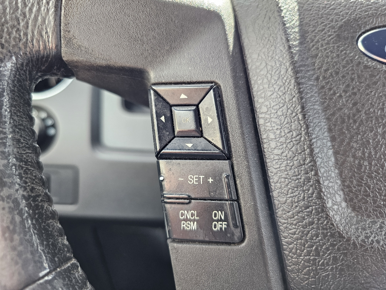 Ford F-150 4WD SuperCrew 145" XL 2014