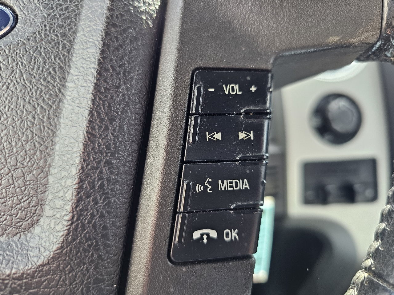 Ford F-150 4WD SuperCrew 145" XL 2014