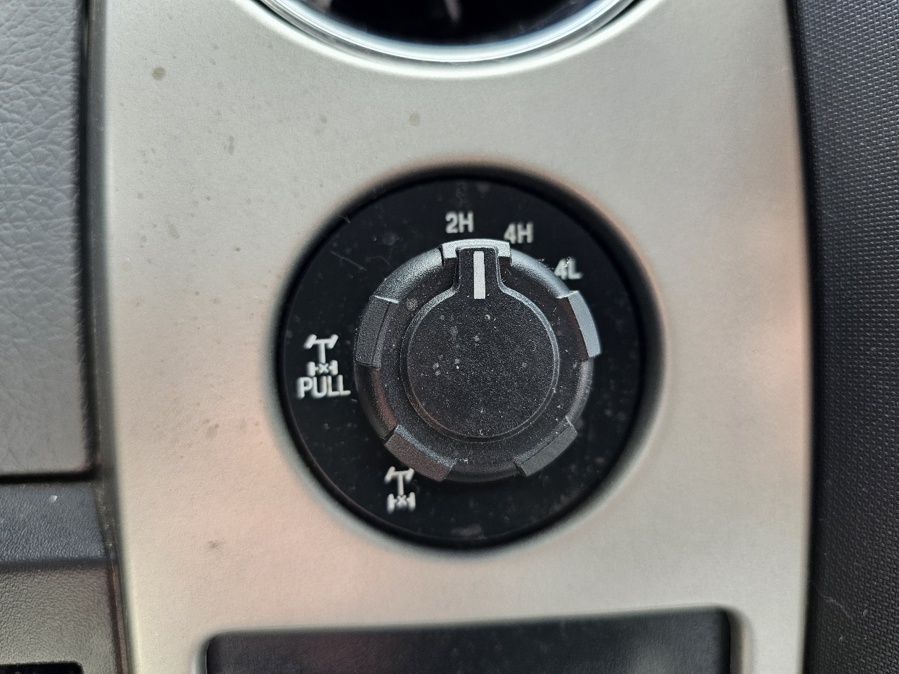 Ford F-150 4WD SuperCrew 145" XL 2014