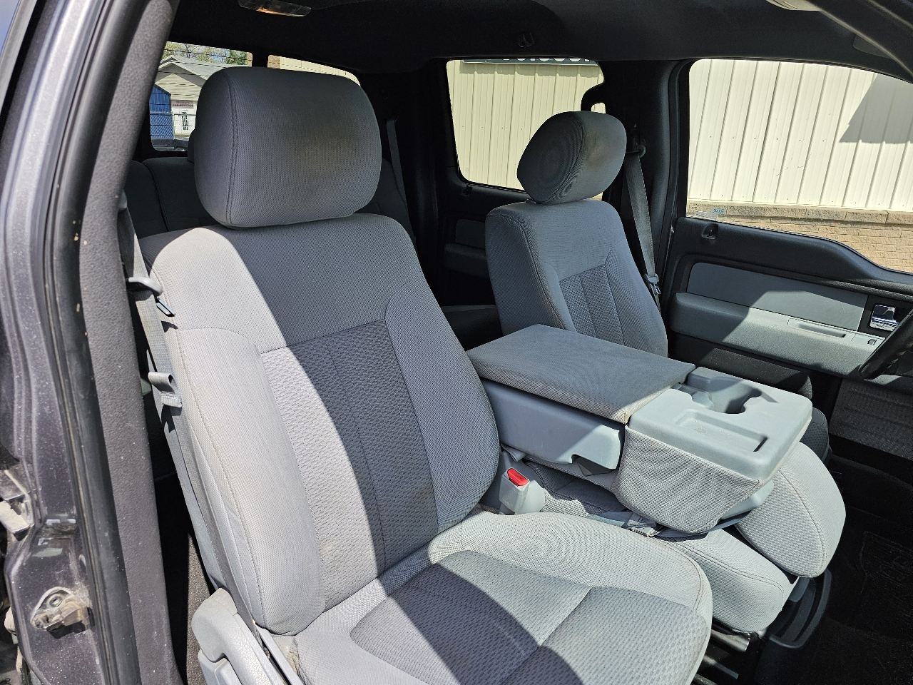 Ford F-150 4WD SuperCrew 145" XL 2014