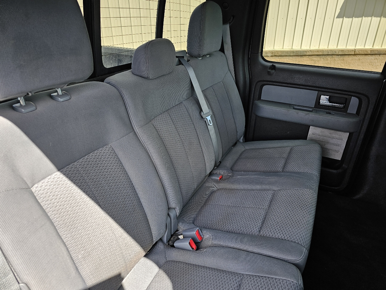 Ford F-150 4WD SuperCrew 145" XL 2014