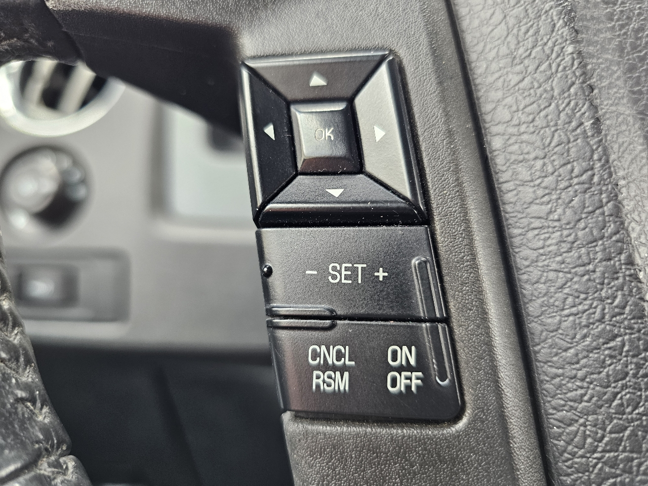 Ford F-150 4WD SuperCrew 145" XLT 2013