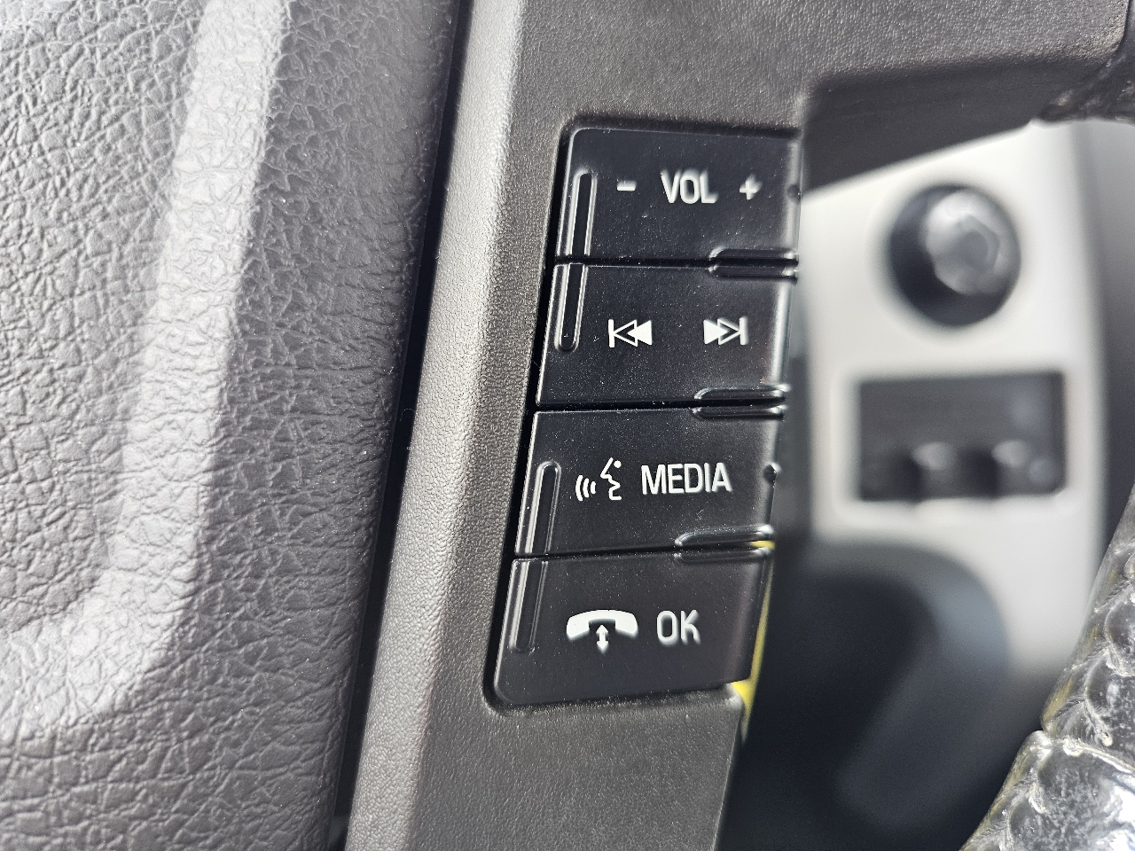 Ford F-150 4WD SuperCrew 145" XLT 2013