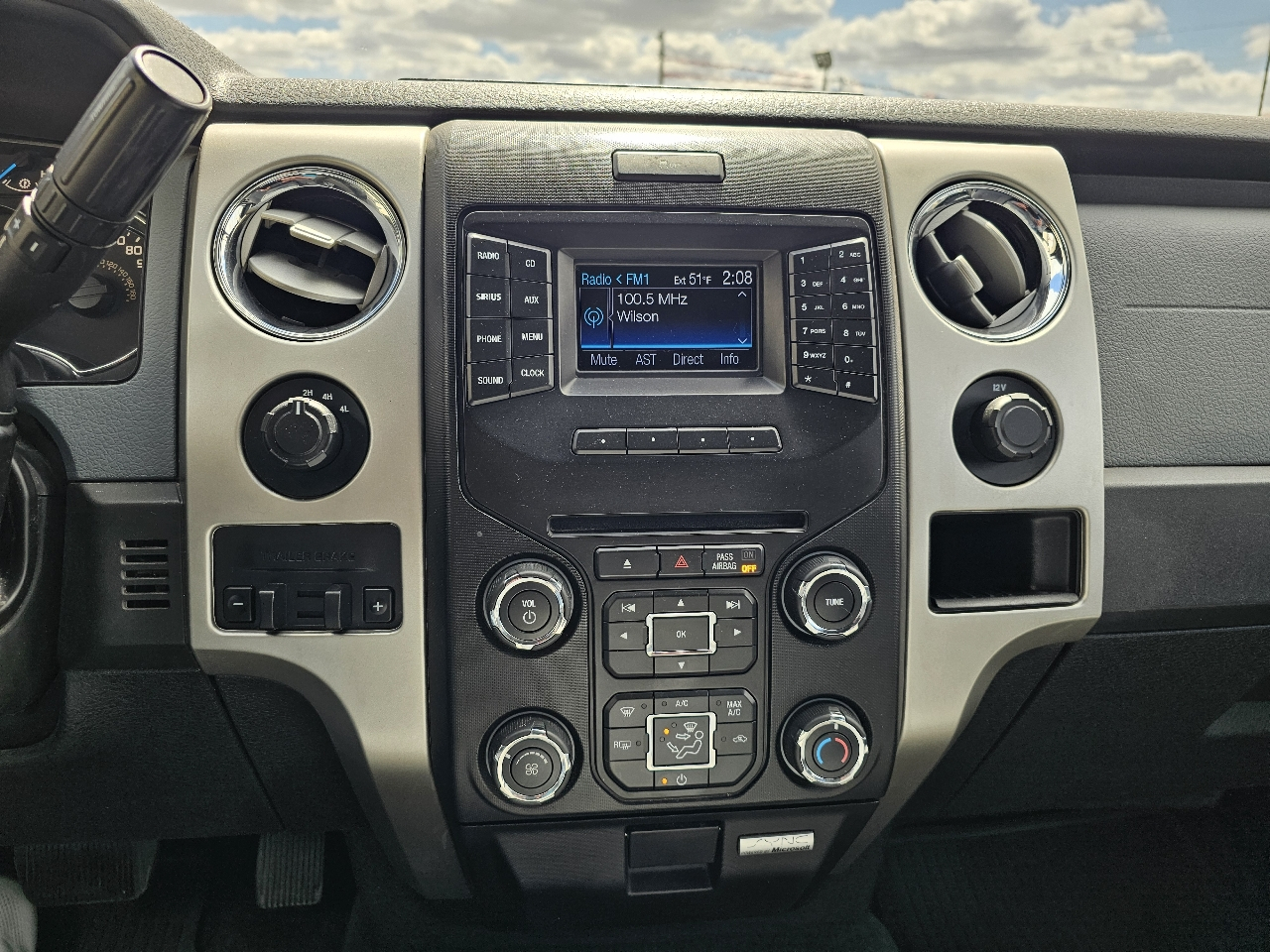 Ford F-150 4WD SuperCrew 145" XLT 2013