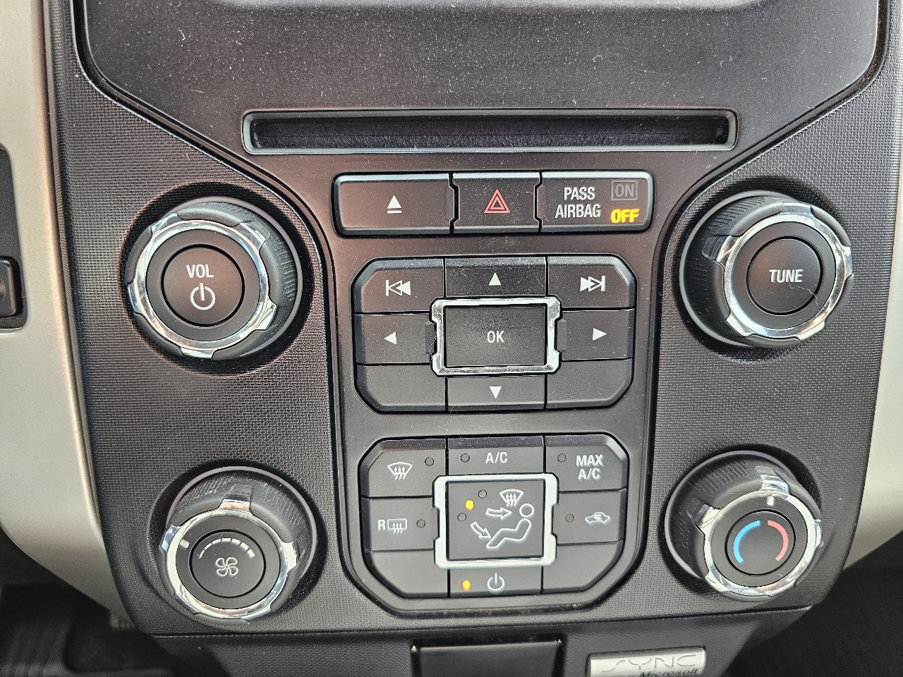 Ford F-150 4WD SuperCrew 145" XLT 2013