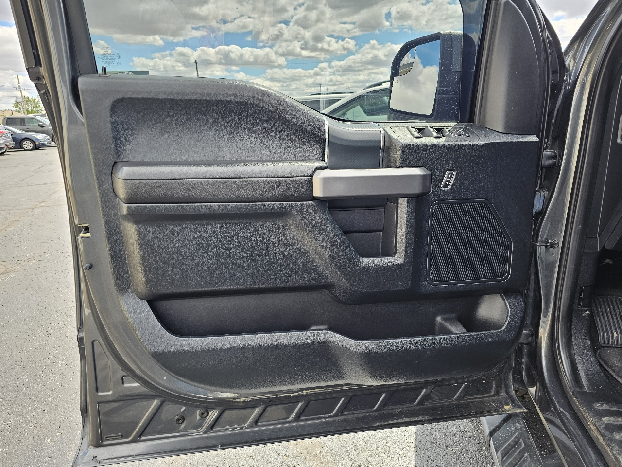 Ford F-150 4WD SuperCrew 145" XLT 2019