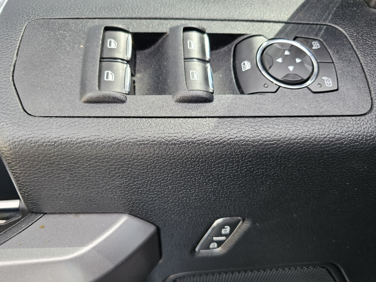 Ford F-150 4WD SuperCrew 145" XLT 2019