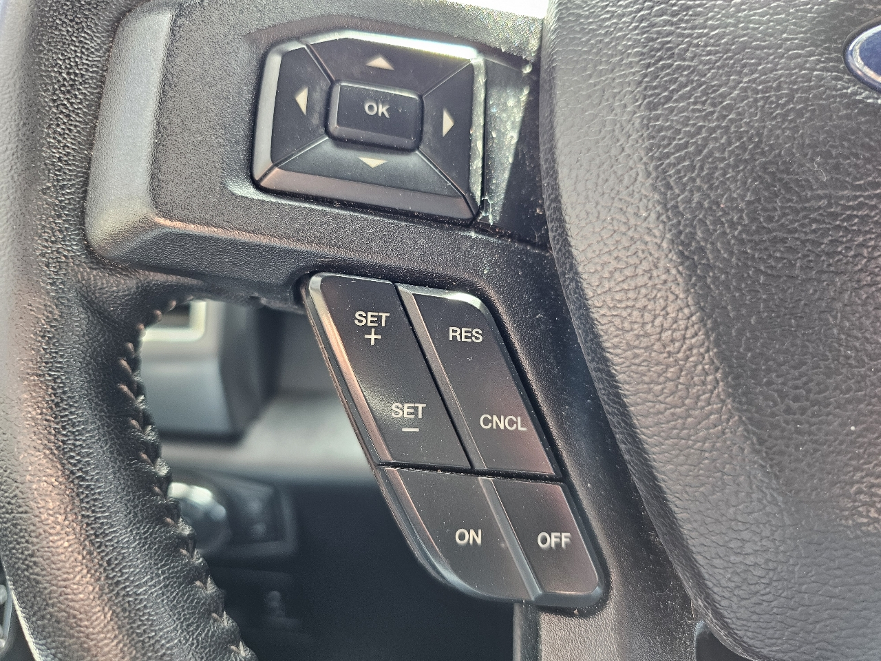 Ford F-150 4WD SuperCrew 145" XLT 2019