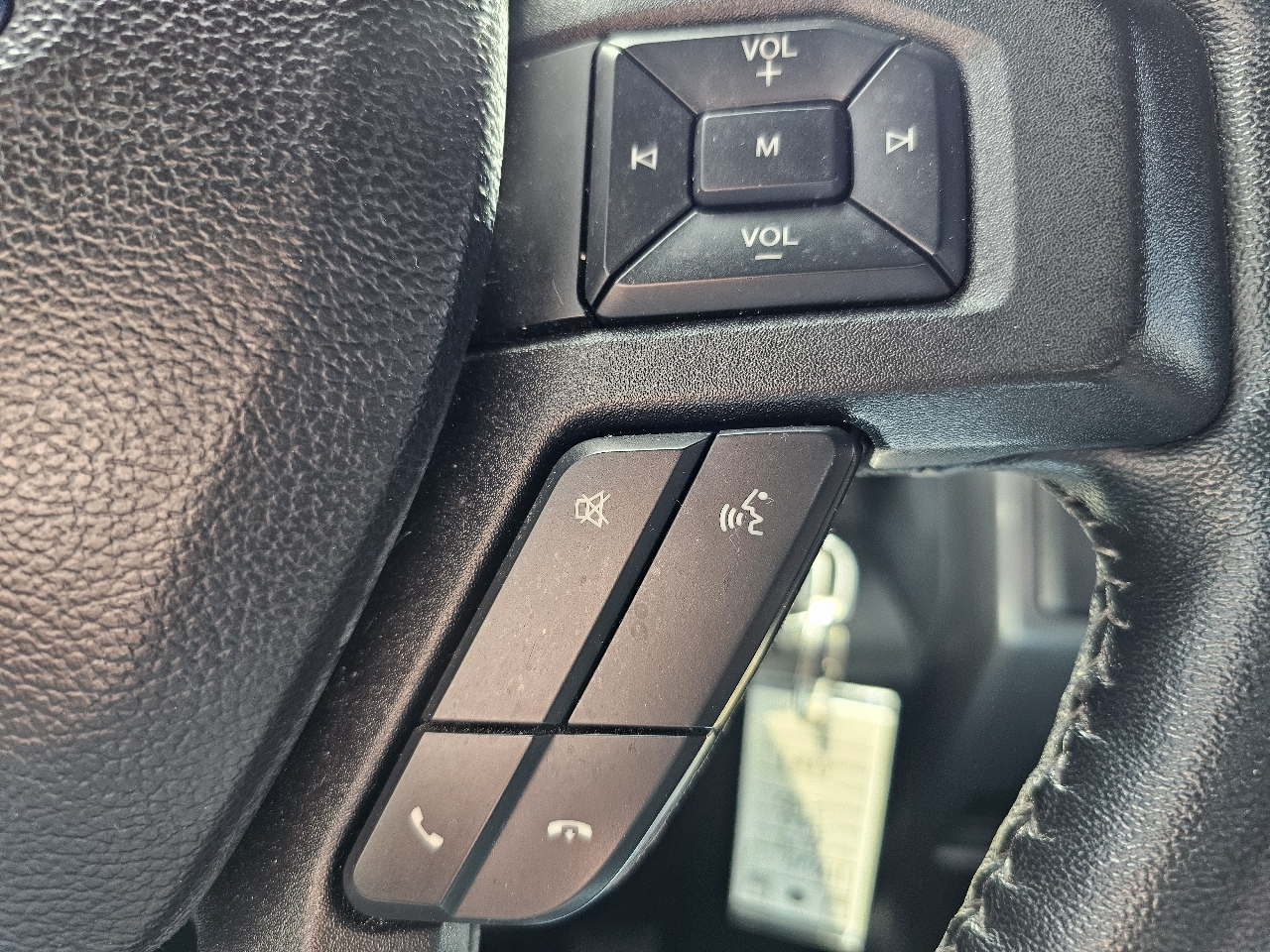 Ford F-150 4WD SuperCrew 145" XLT 2019