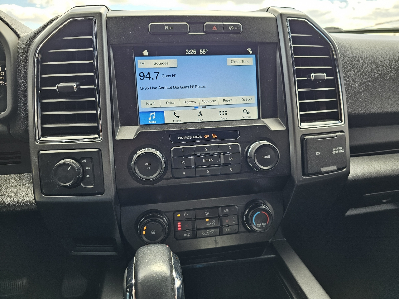 Ford F-150 4WD SuperCrew 145" XLT 2019