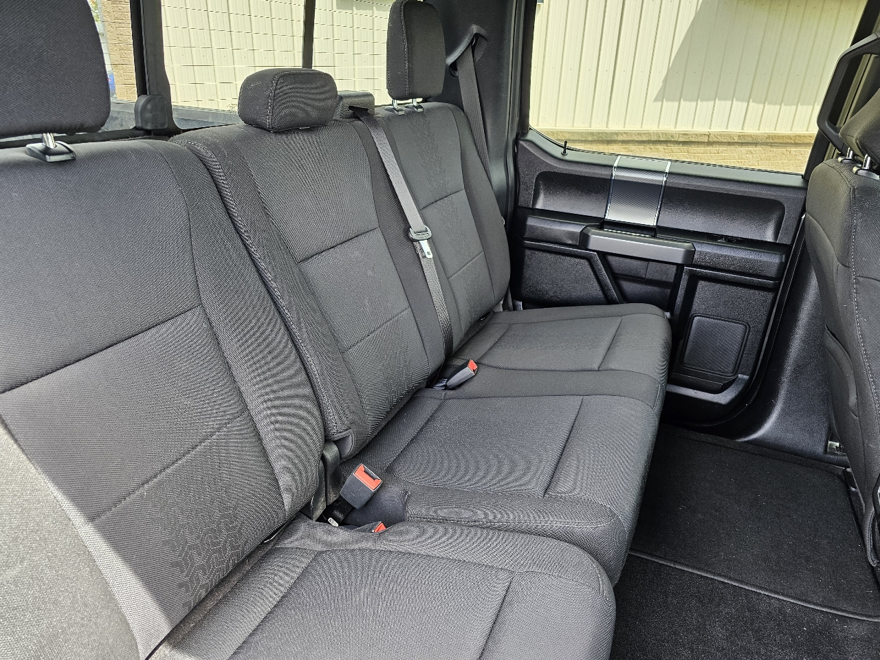 Ford F-150 4WD SuperCrew 145" XLT 2019