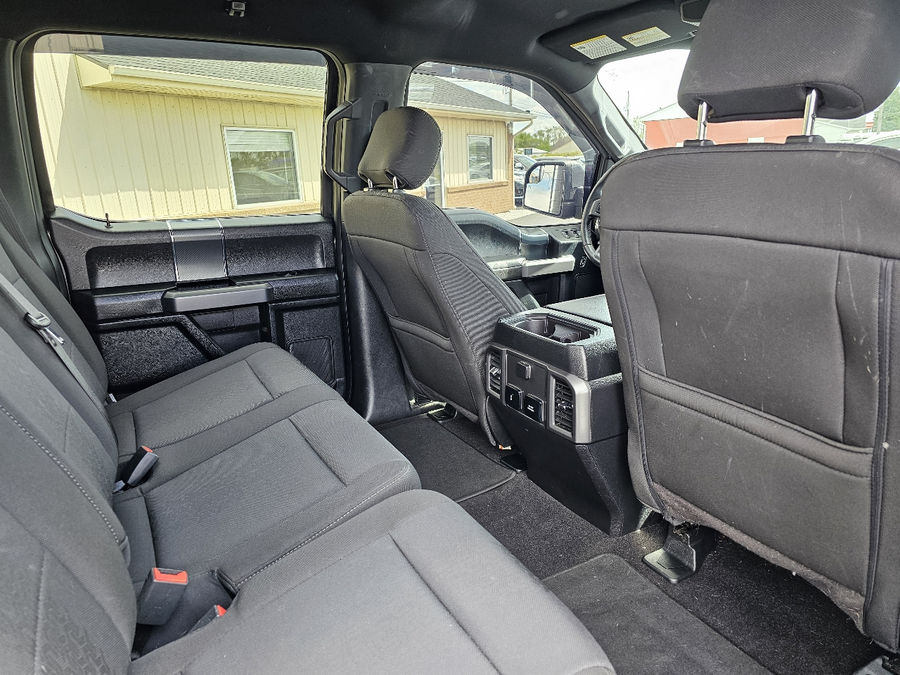 Ford F-150 4WD SuperCrew 145" XLT 2019