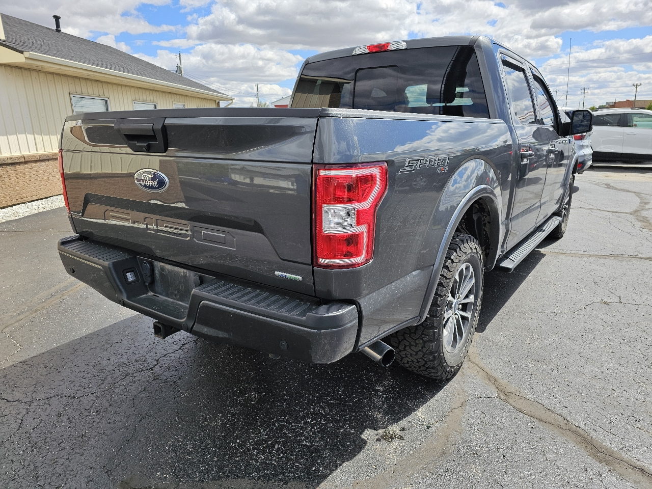 Ford F-150 4WD SuperCrew 145" XLT 2019