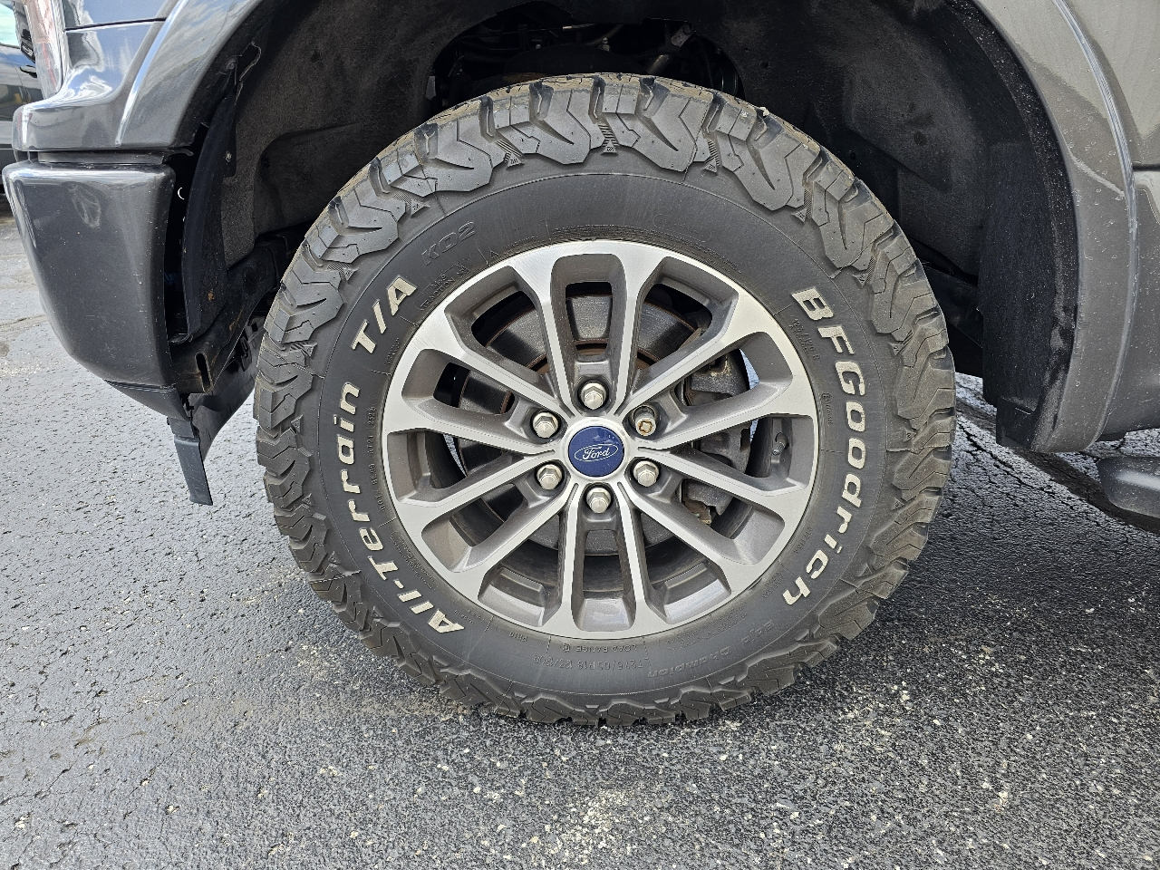 Ford F-150 4WD SuperCrew 145" XLT 2019