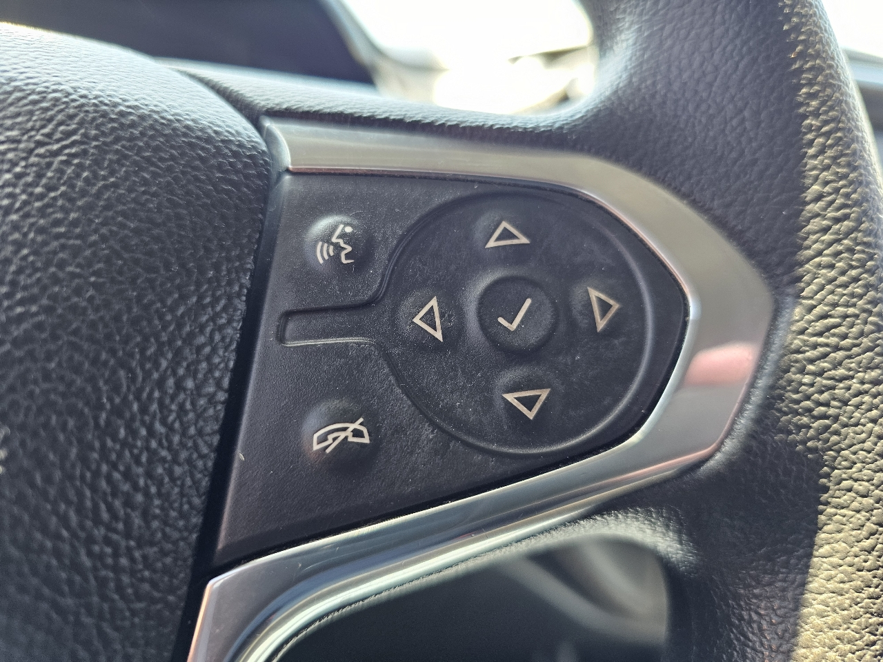 Chevrolet Traverse FWD 4dr LS w/1LS 2019