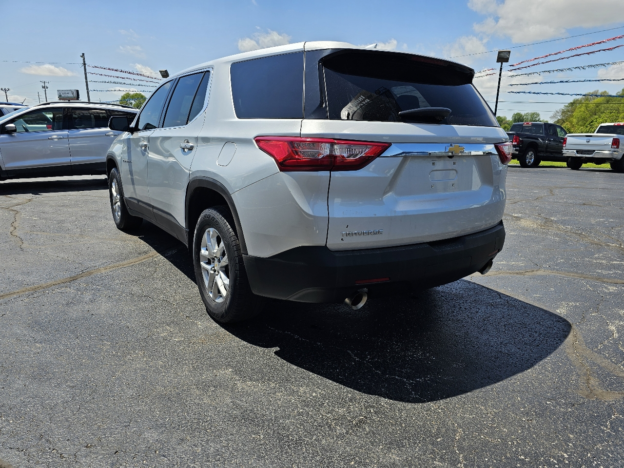 Chevrolet Traverse FWD 4dr LS w/1LS 2019