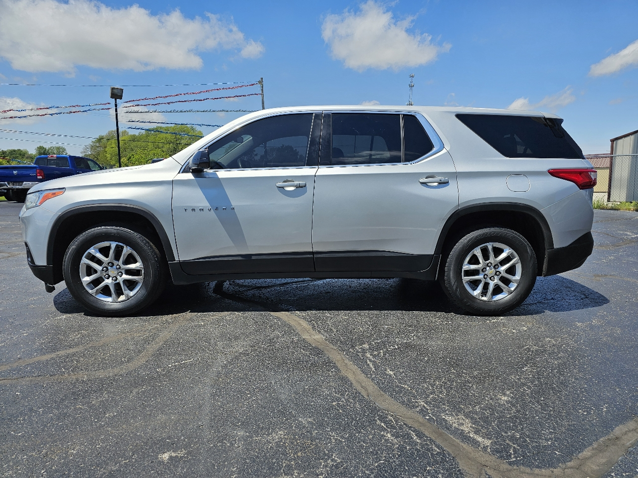 Chevrolet Traverse FWD 4dr LS w/1LS 2019