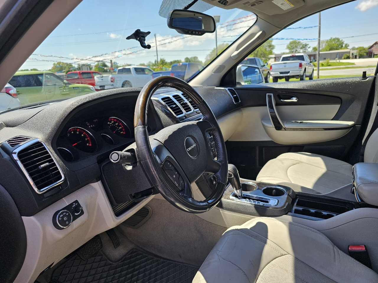 GMC Acadia AWD 4dr Denali 2012
