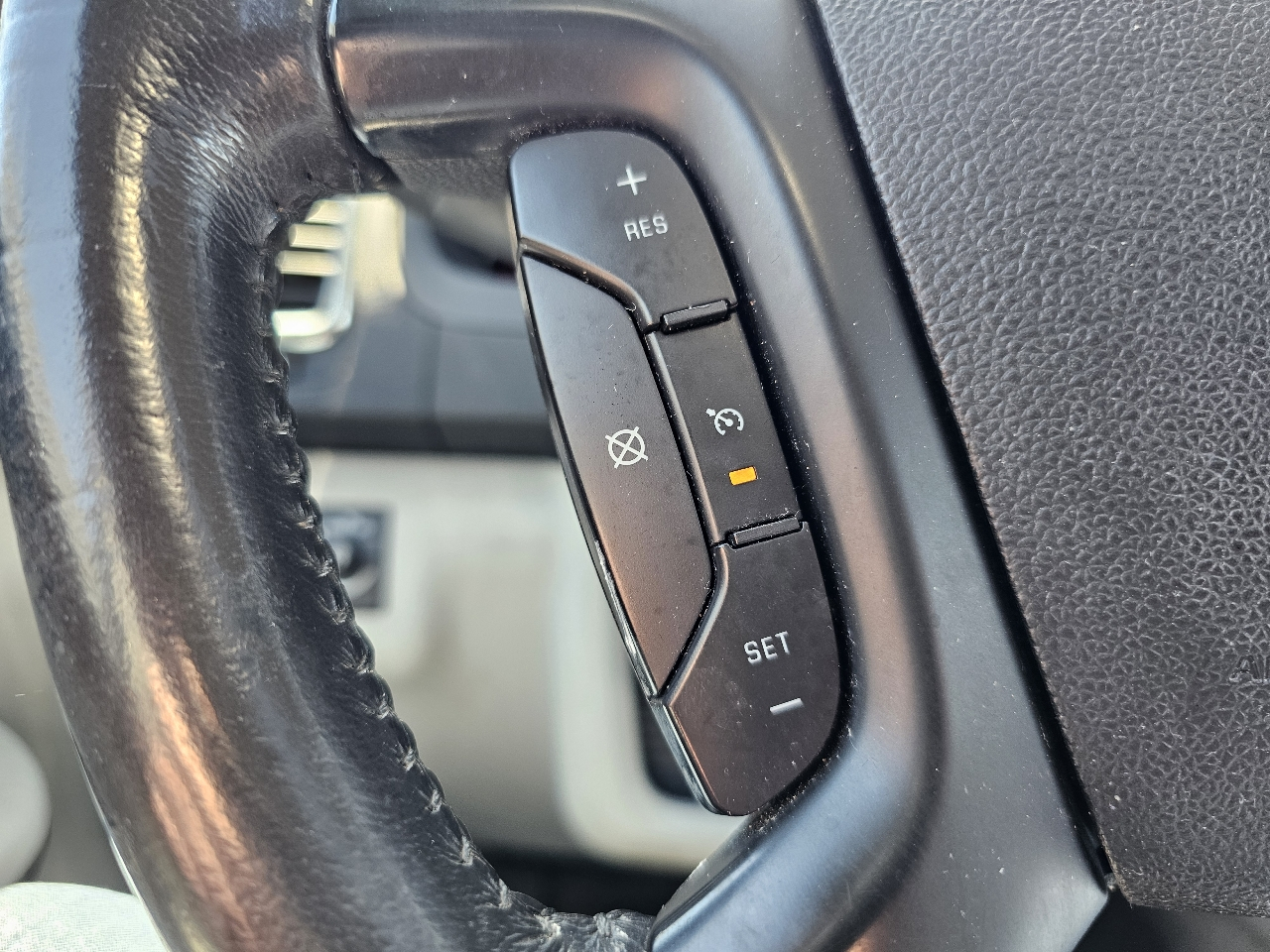 GMC Acadia AWD 4dr Denali 2012