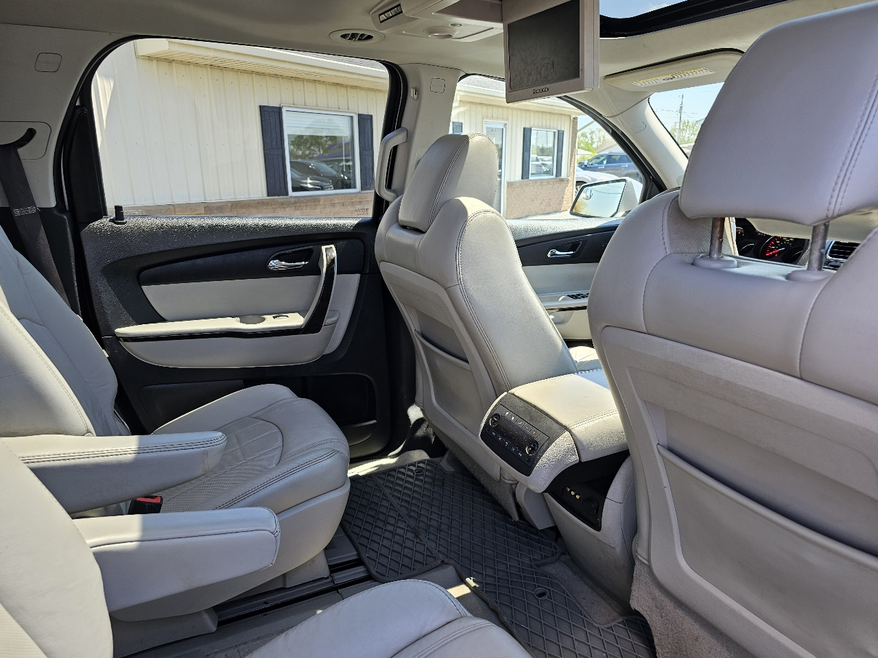 GMC Acadia AWD 4dr Denali 2012