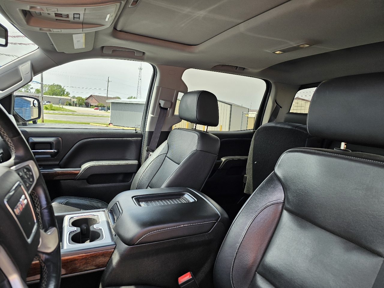 GMC Sierra 1500 4WD Crew Cab 143.5" SLT 2018
