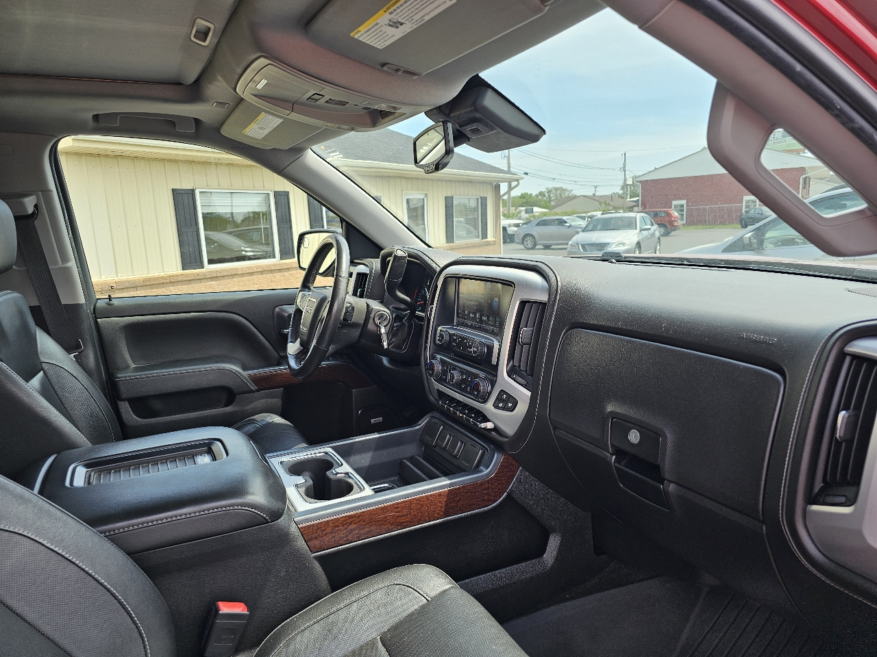 GMC Sierra 1500 4WD Crew Cab 143.5" SLT 2018