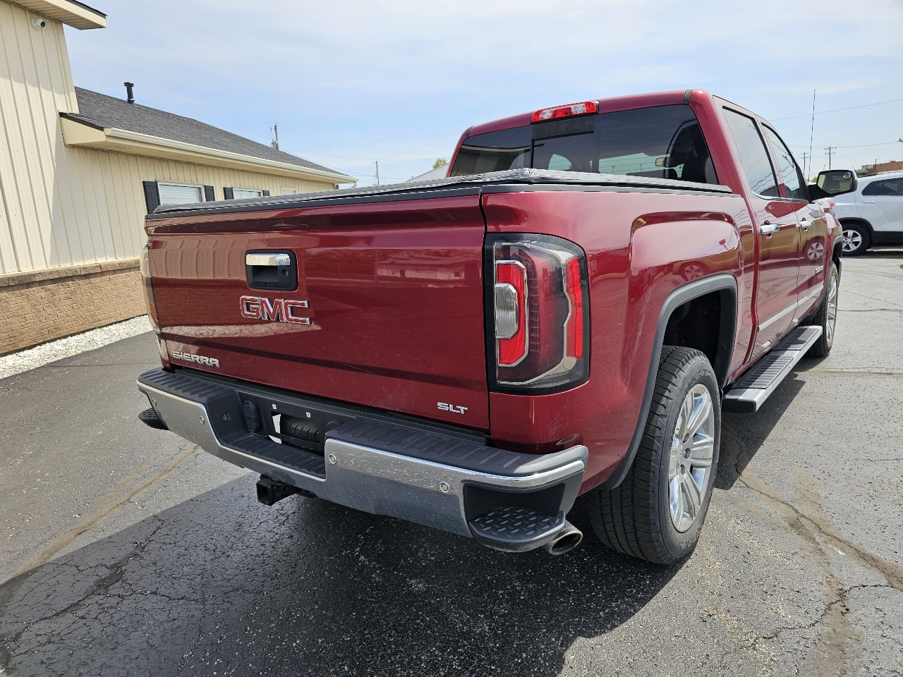 GMC Sierra 1500 4WD Crew Cab 143.5" SLT 2018