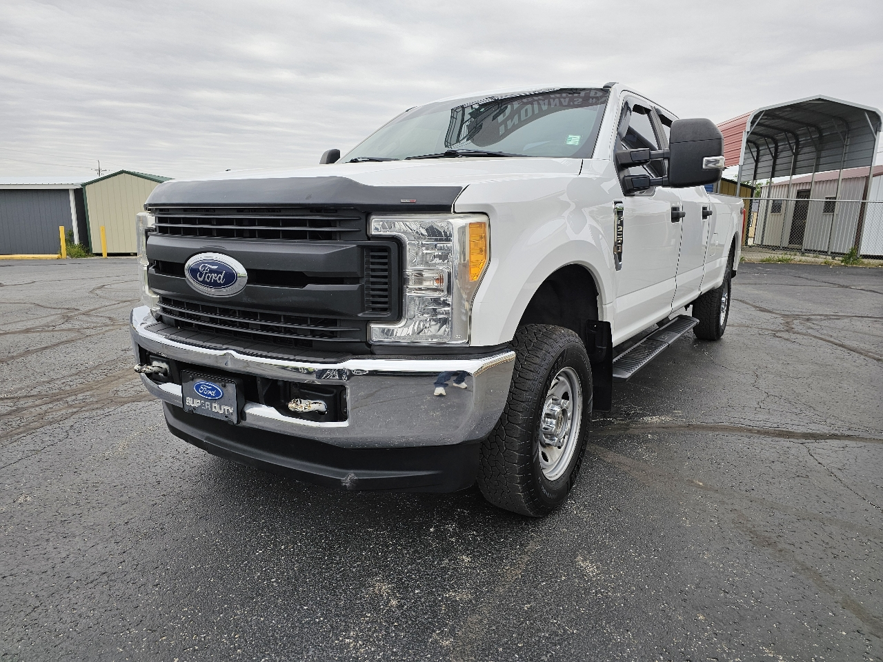 Ford Super Duty F-250 SRW Lariat 4WD Crew Cab 8' Box 2017