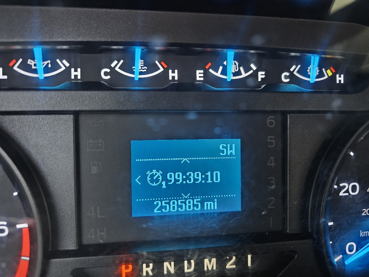 Ford Super Duty F-250 SRW Lariat 4WD Crew Cab 8' Box 2017