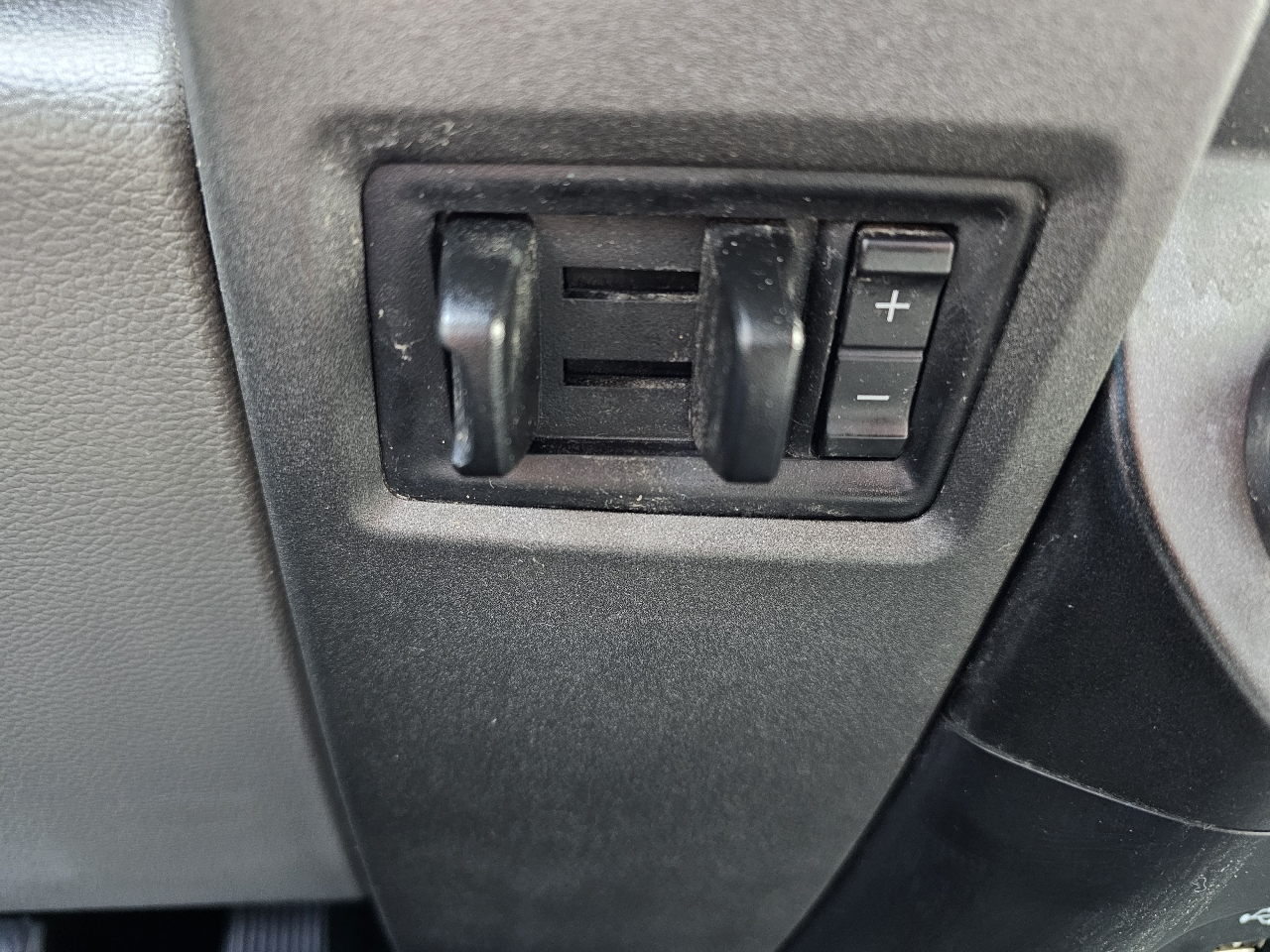 Ford Super Duty F-250 SRW Lariat 4WD Crew Cab 8' Box 2017