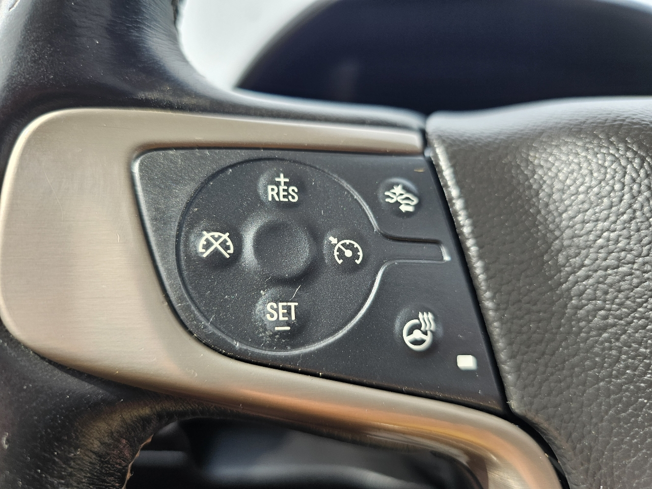GMC Yukon XL 4WD 4dr Denali 2015