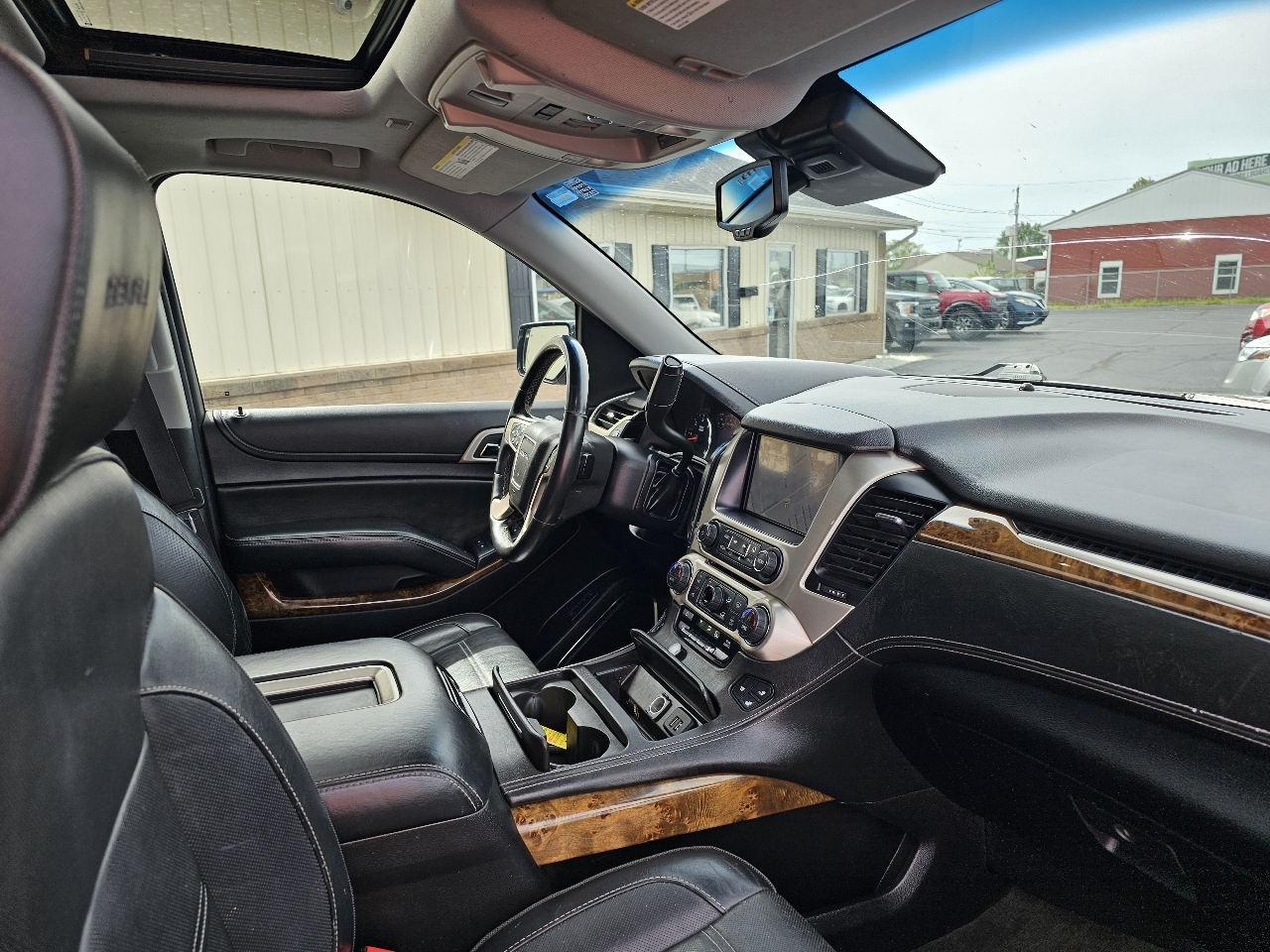 GMC Yukon XL 4WD 4dr Denali 2015