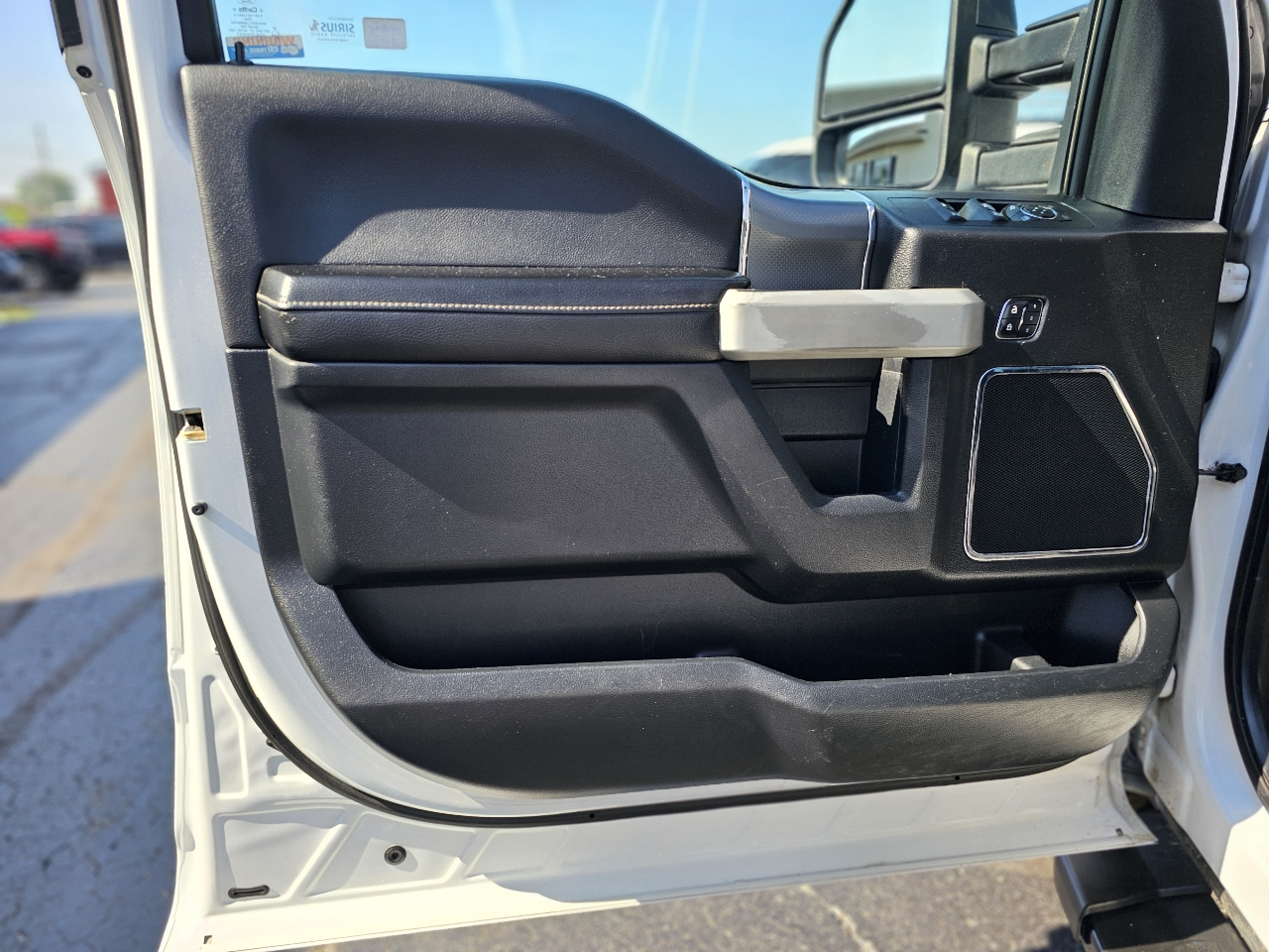 Ford F-150 SuperCrew 139" Lariat 4WD 2015
