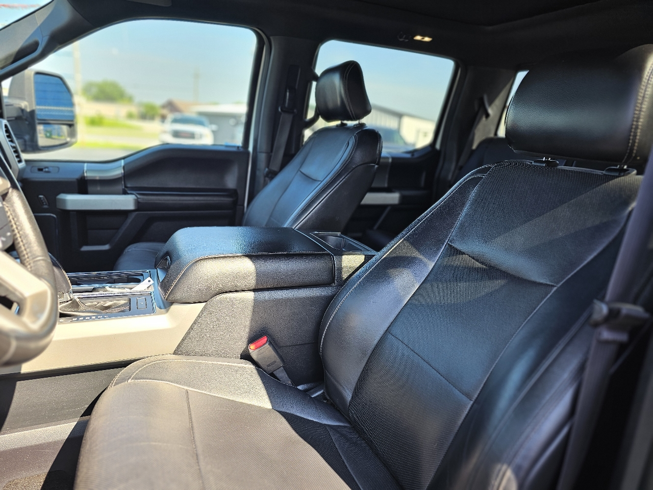 Ford F-150 SuperCrew 139" Lariat 4WD 2015