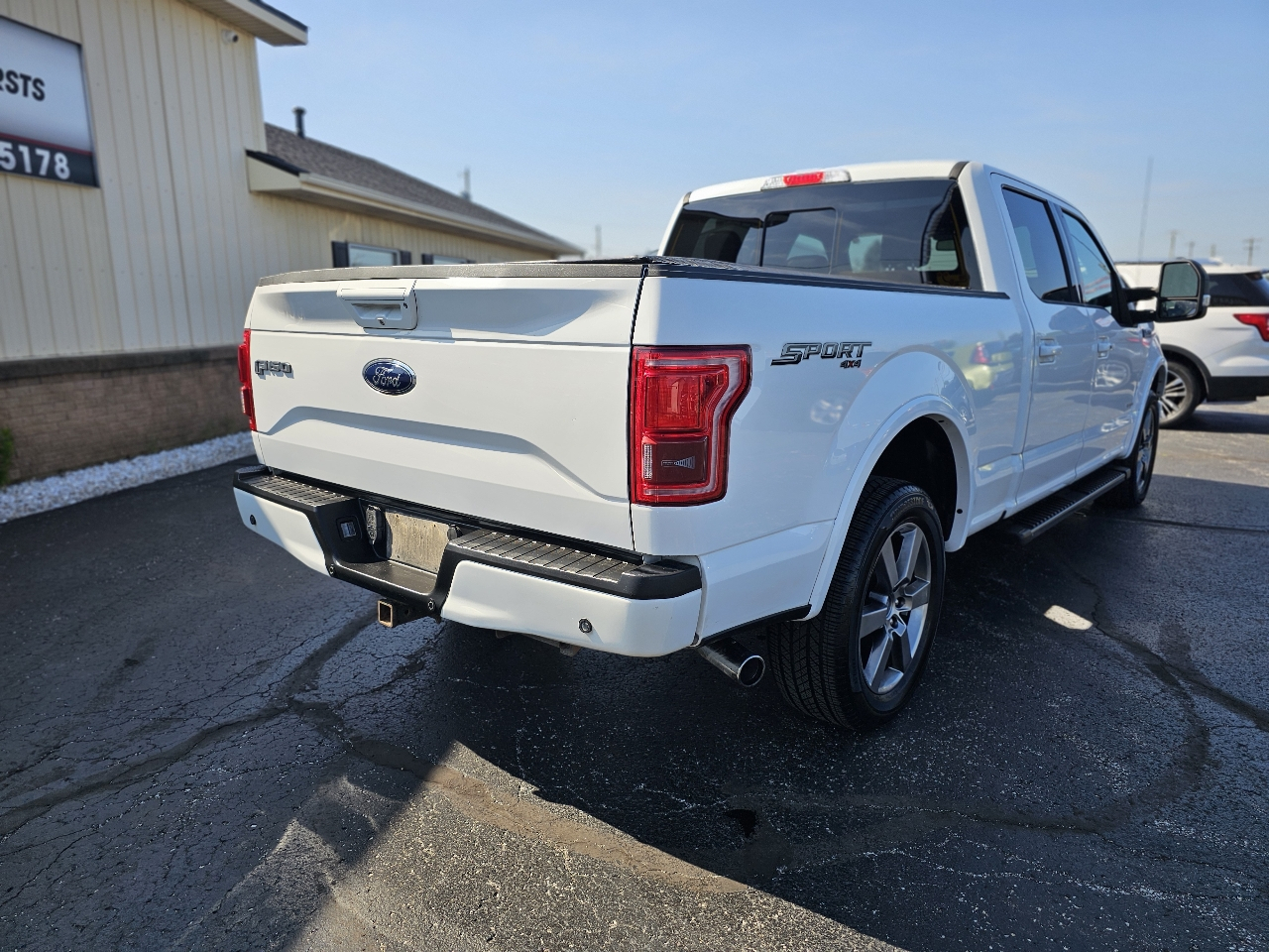 Ford F-150 SuperCrew 139" Lariat 4WD 2015