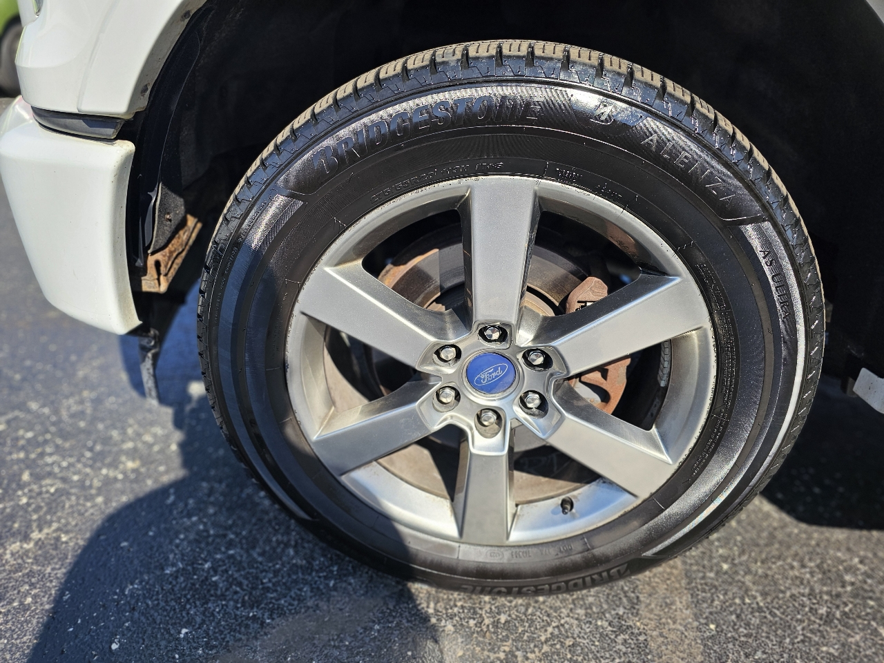 Ford F-150 SuperCrew 139" Lariat 4WD 2015