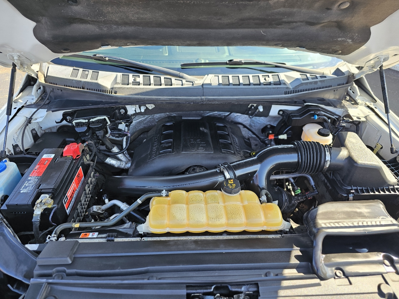 Ford F-150 SuperCrew 139" Lariat 4WD 2015