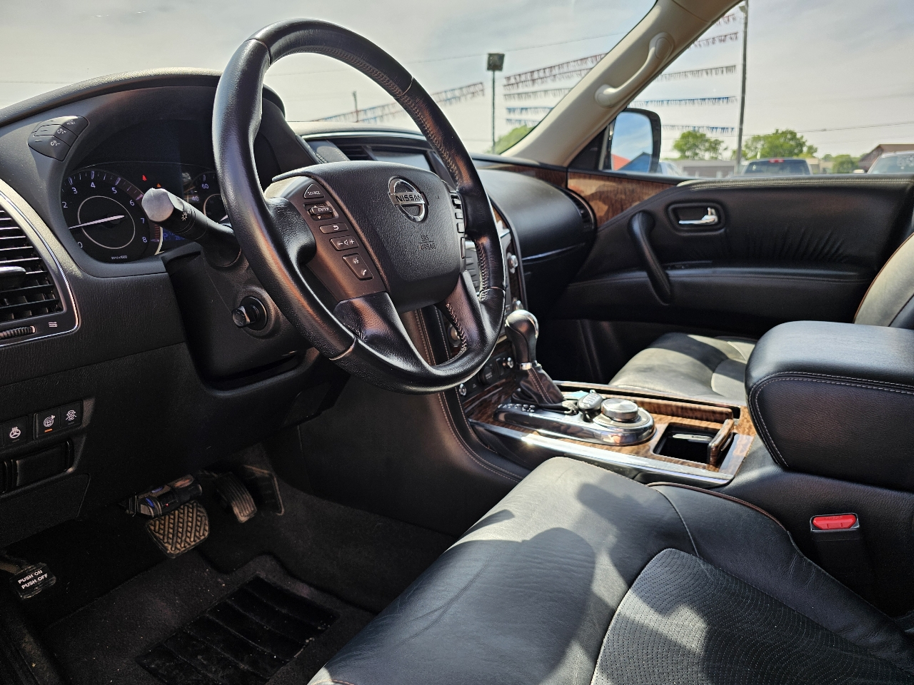 Nissan Armada 4x4 Platinum 2019