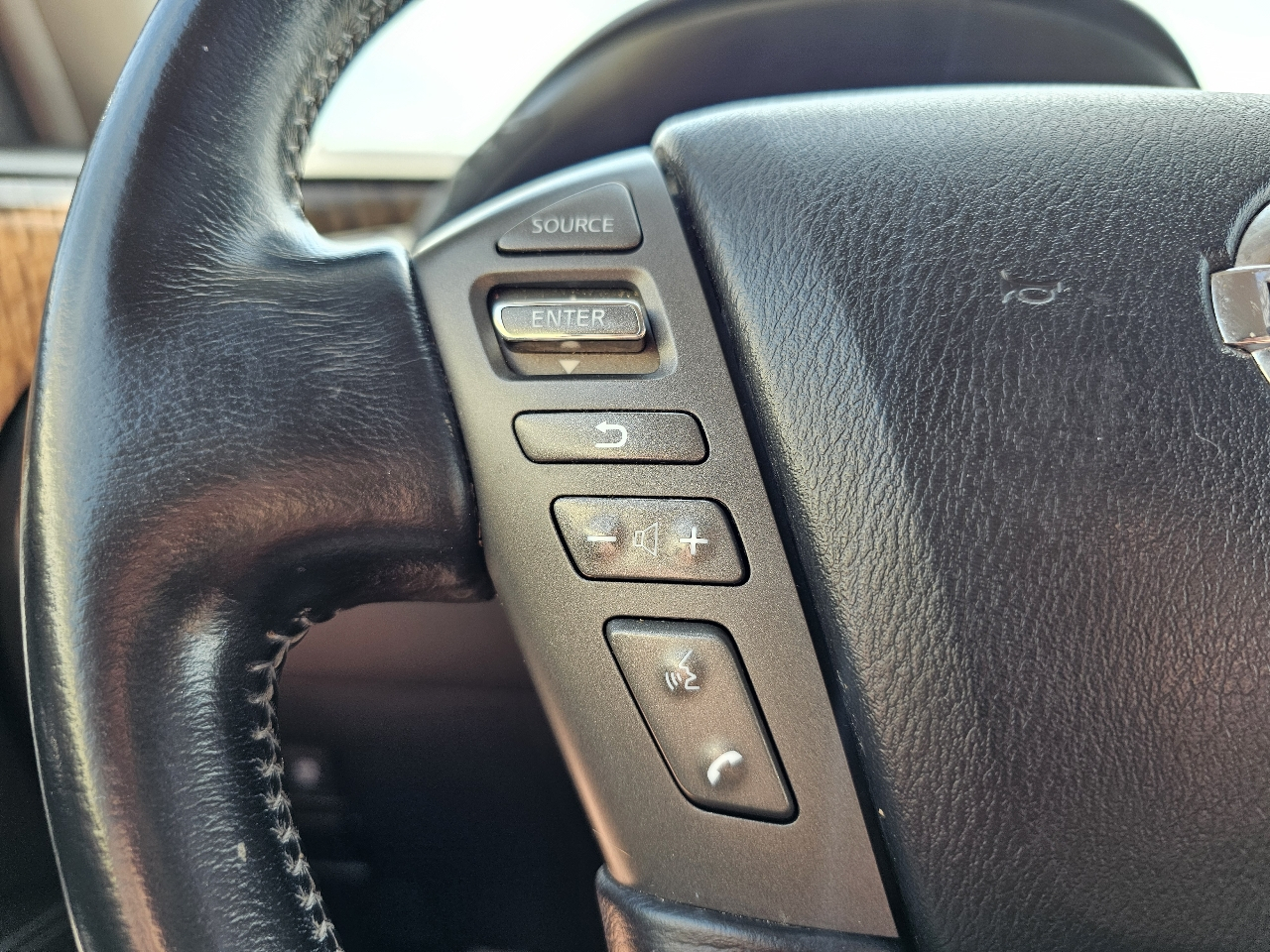 Nissan Armada 4x4 Platinum 2019